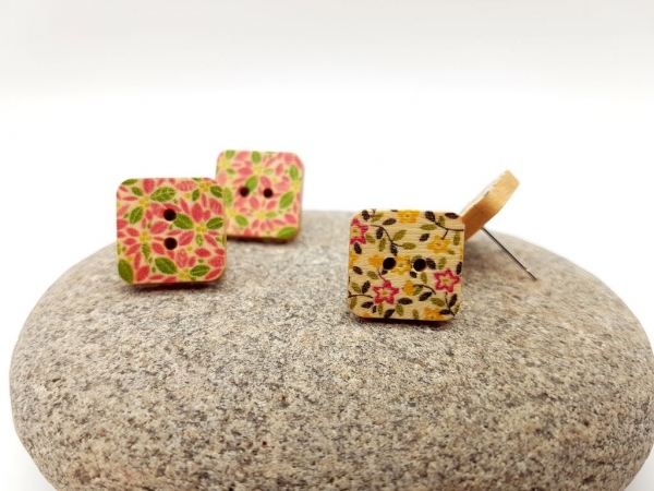 Blumen Knopf Ohrstecker quadratisch